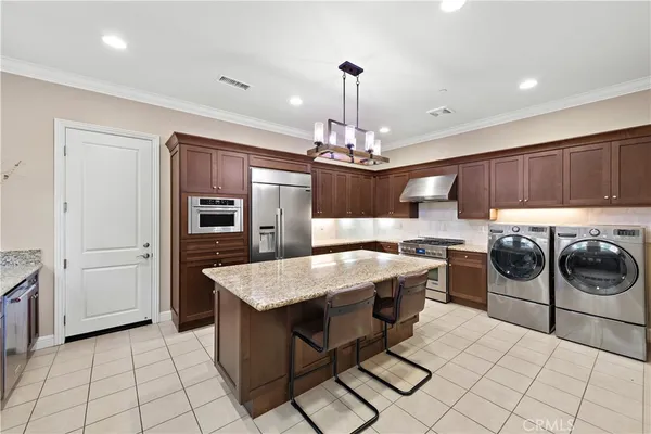 $11,000 | 10 Hyacinth, Lake Forest, CA 92630