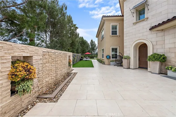 $11,000 | 10 Hyacinth, Lake Forest, CA 92630