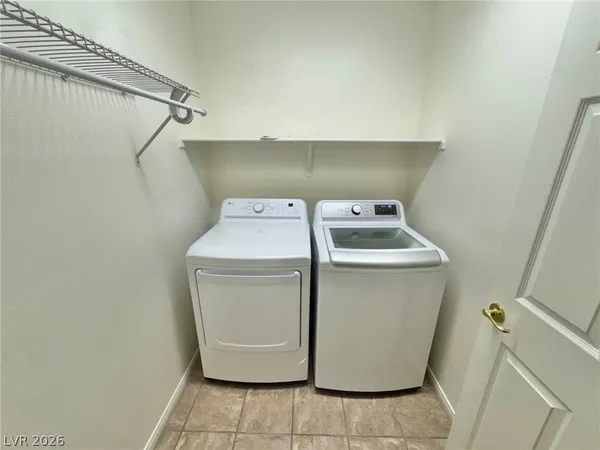 $2,295 | 584 Playa Linda Place, Las Vegas, NV 89138