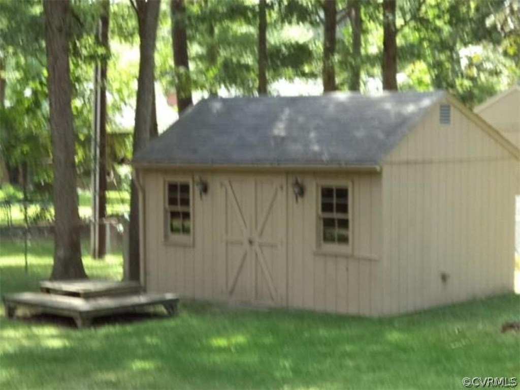 11430 Rochelle Road Chester, VA 23831 - Photo 4 of 21 a view of outdoor space and yard