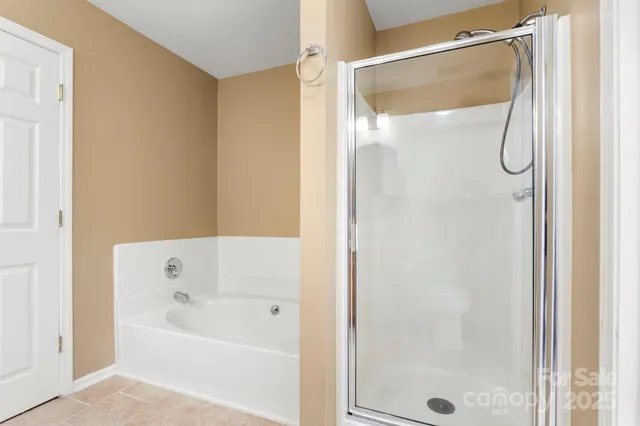 $287,500 | 6708 Vlosi Drive, Charlotte, NC 28226