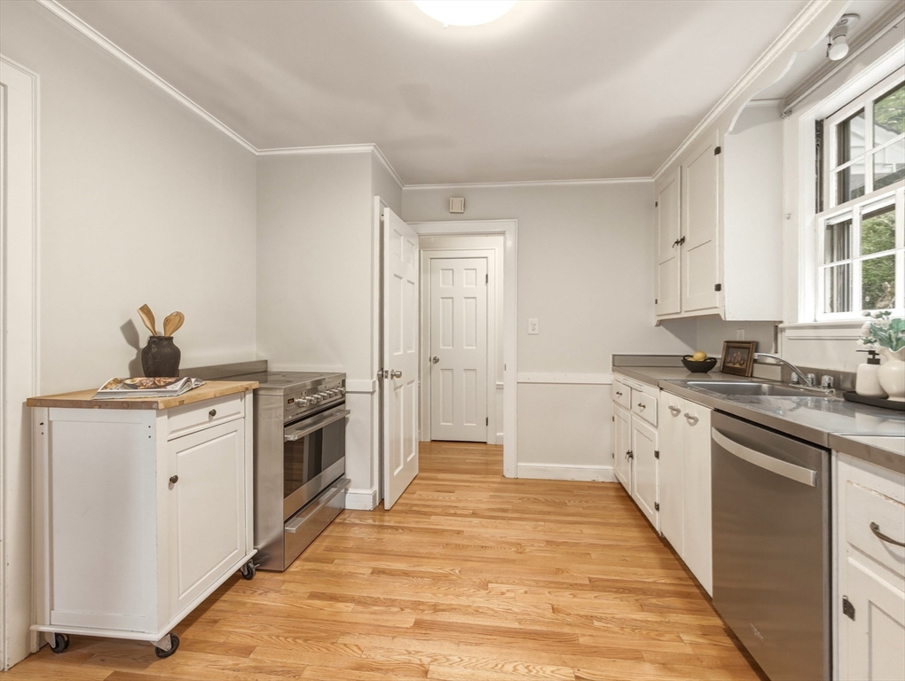 10 Radcliffe Road Belmont, MA 02478 - Photo 23 of 41