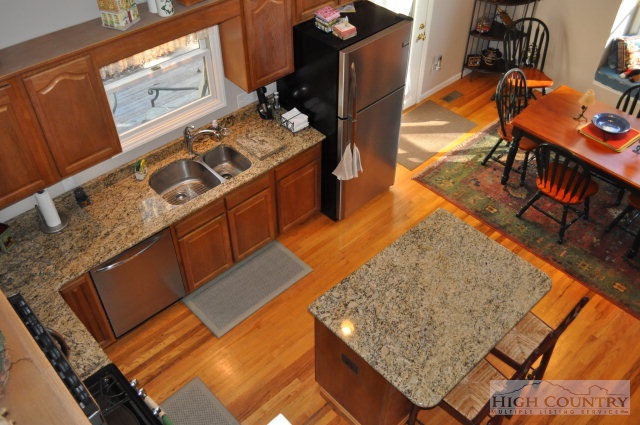 833 Pine Hill Road Boone, NC 28607 - Photo 5 of 32 Gallery Image 5