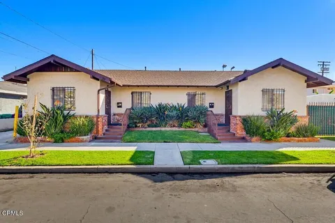 $2,300 | 1020 Cerritos Avenue, Long Beach, CA 90813