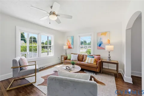 $329,950 | 323 Washington Avenue, Colonial Heights, VA 23834