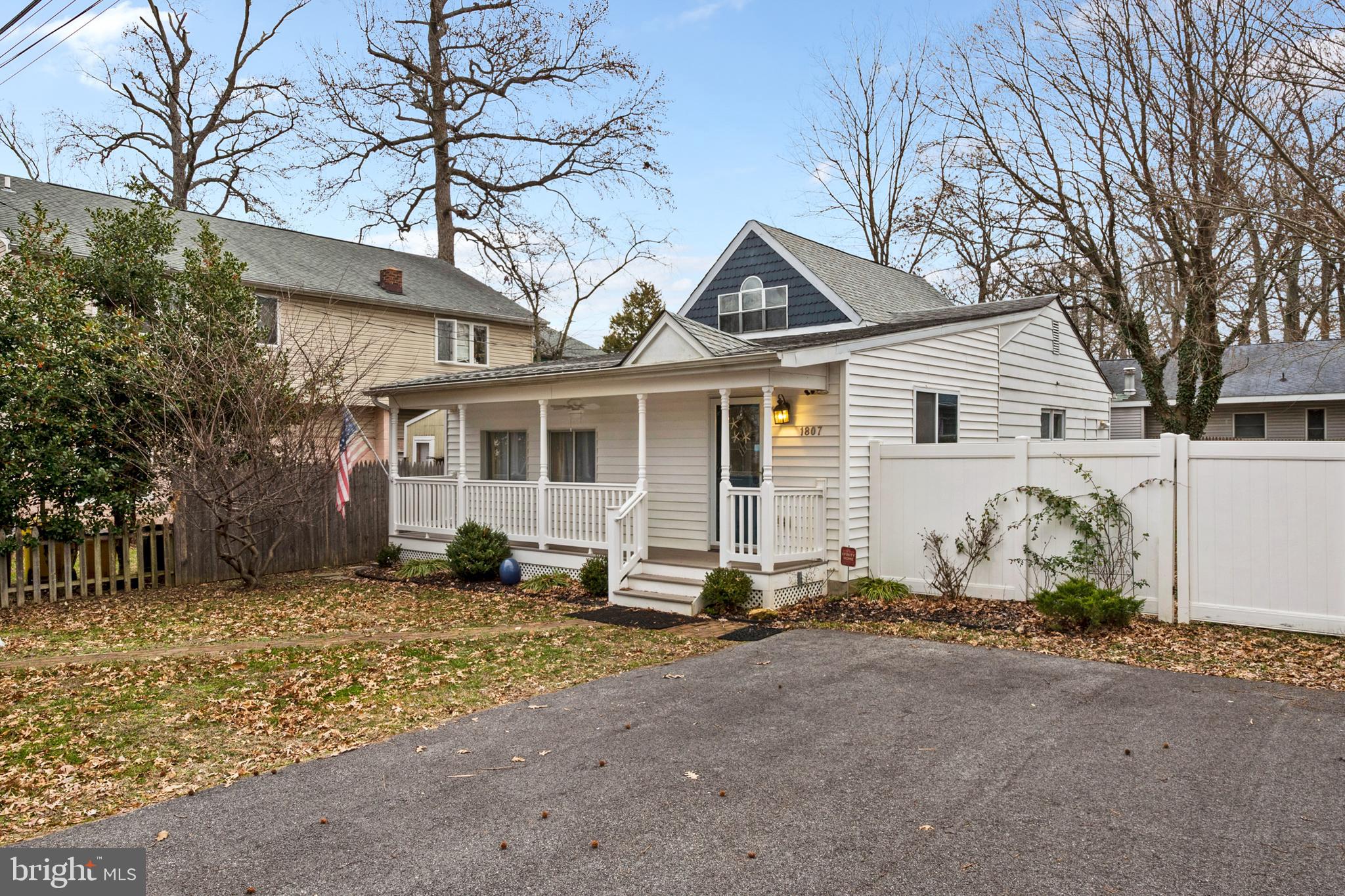 1807 Loreley Road Edgewater, MD 21037 - Photo 2 of 32