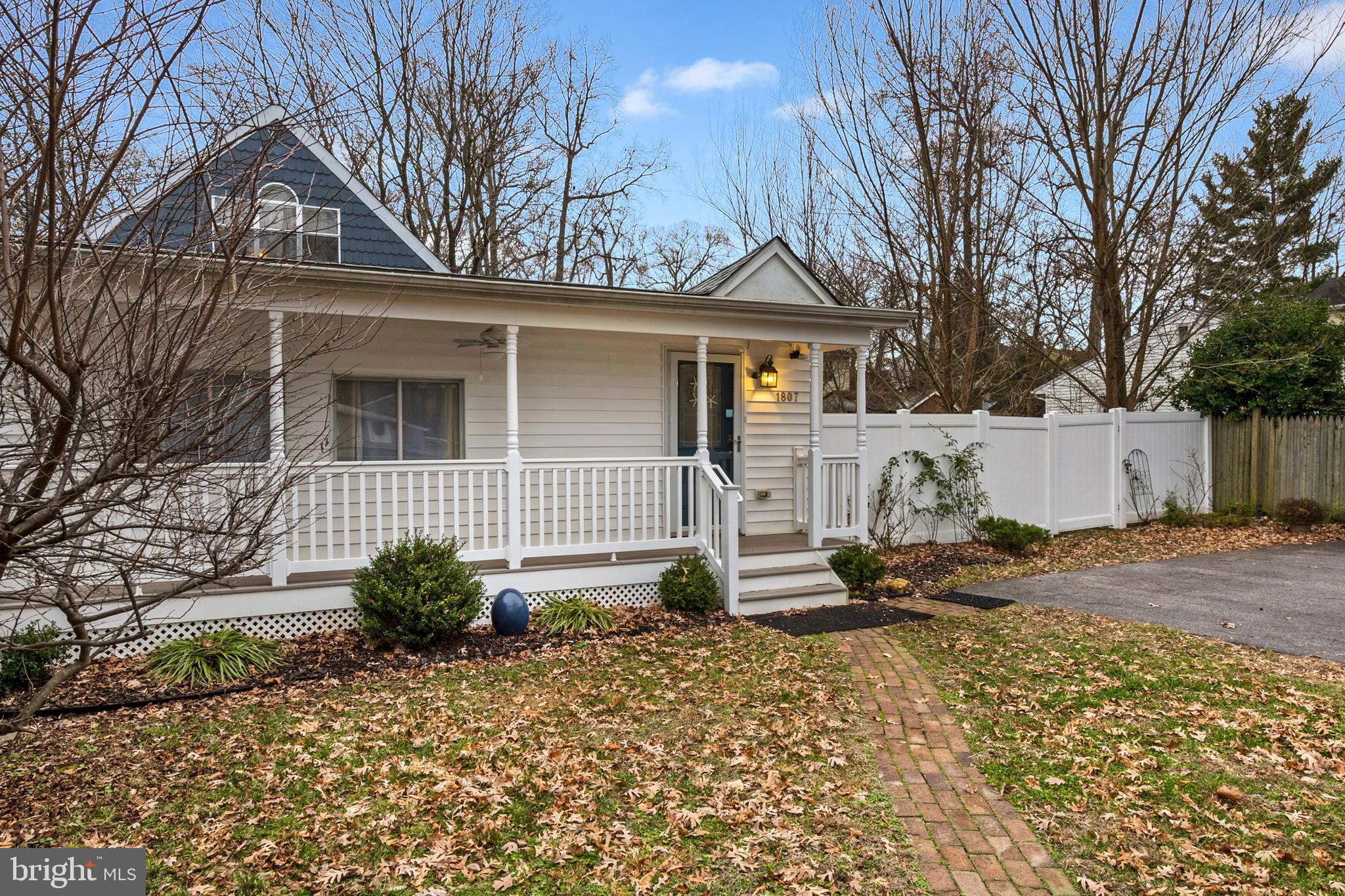 1807 Loreley Road Edgewater, MD 21037 - Photo 3 of 32