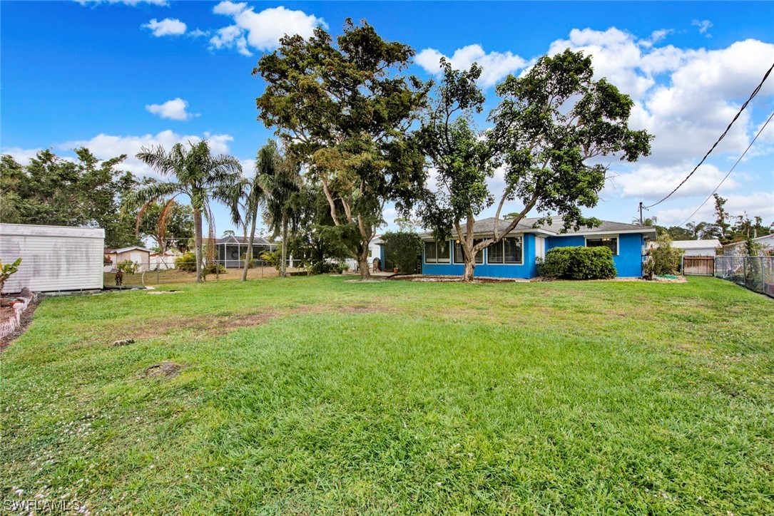 7234 Myrtle Road Fort Myers, FL 33967 - Photo 27 of 32 a view of a volley ball court