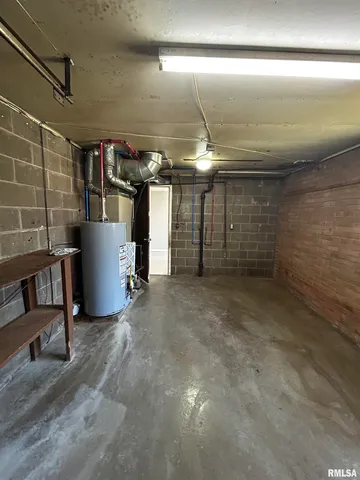 $1,199 | 2819 West Westport Road, Peoria, IL 61615