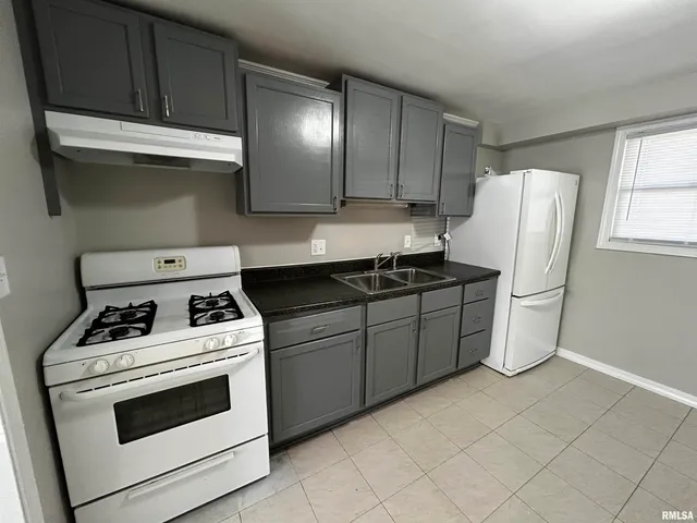 $1,199 | 2819 West Westport Road, Peoria, IL 61615