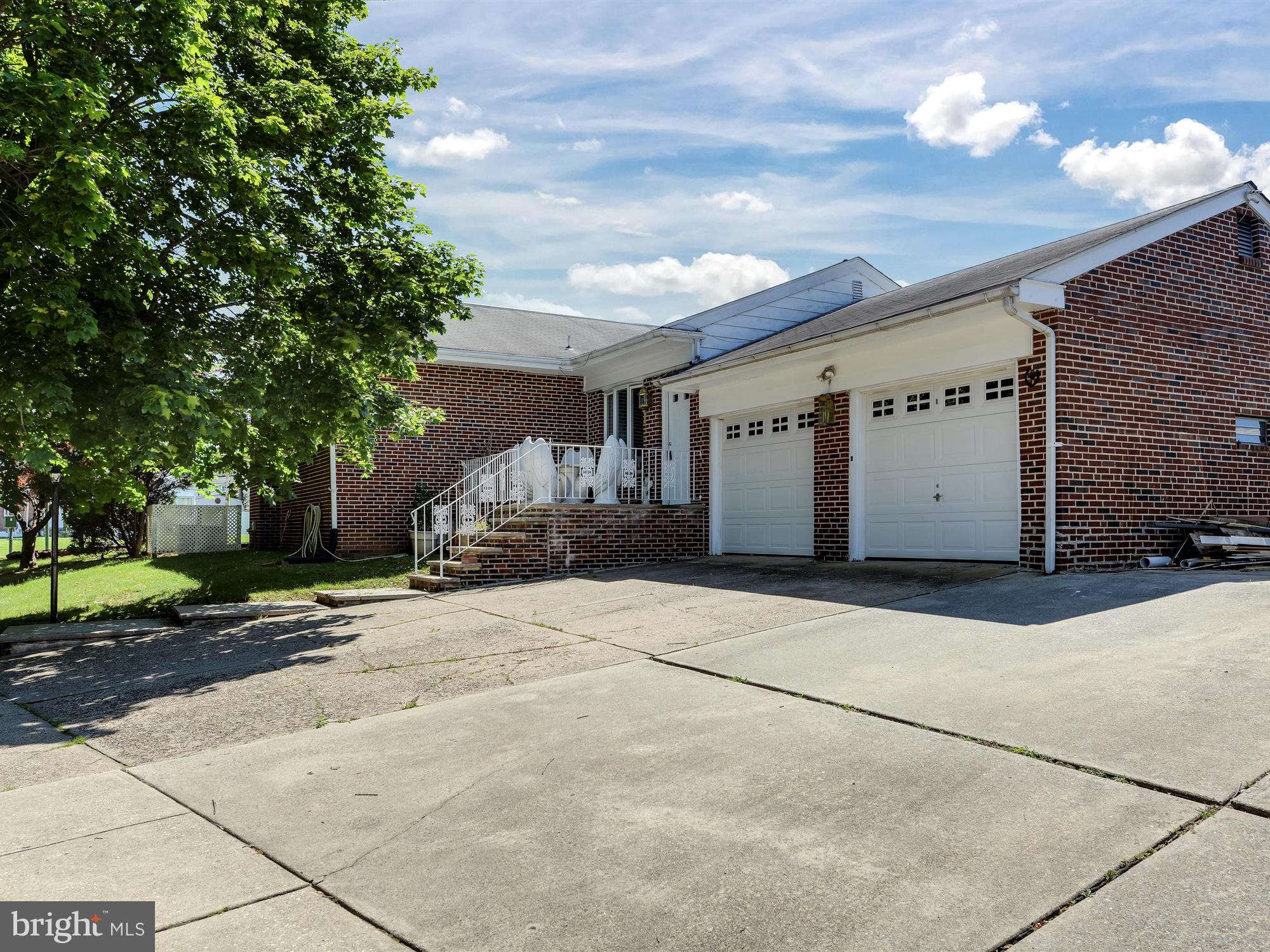 605 Fairview Road Swarthmore, PA 19081 - Photo 28 of 28 Lots of parking!