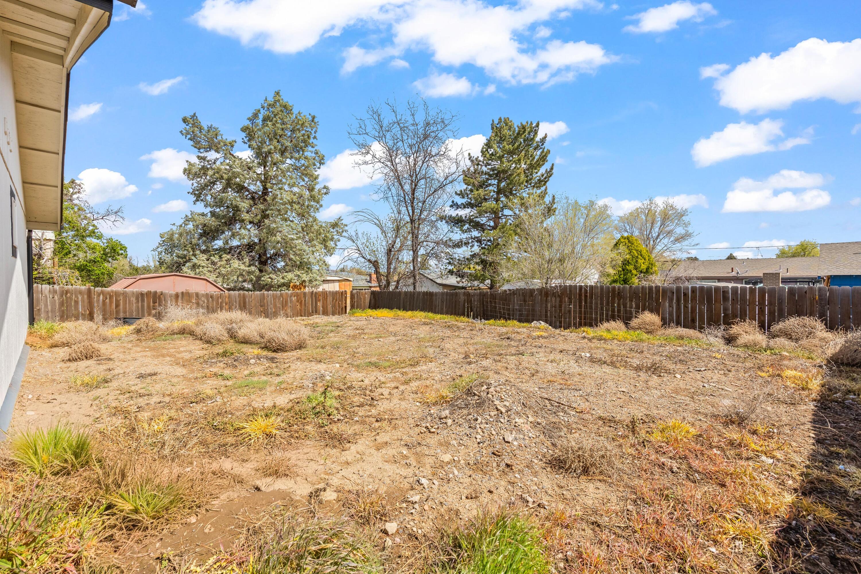 745 Southwest Madison Street Madras, OR 97741 - Photo 23 of 25