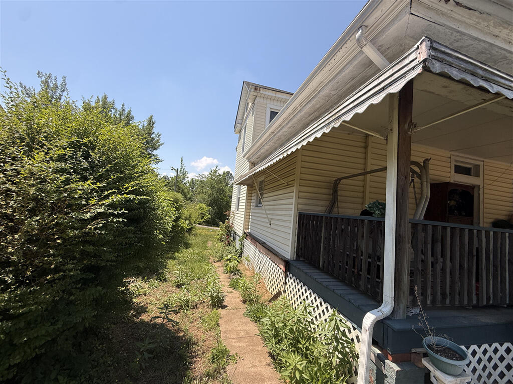 1606 Rugby Boulevard Northwest Roanoke, VA 24017 - Photo 7 of 11 202711photo7_202711_S