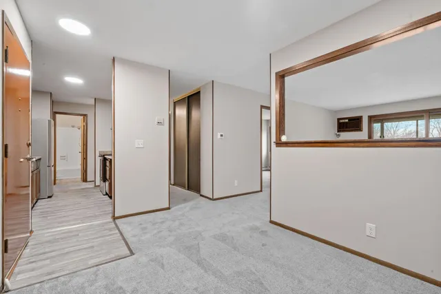 $159,900 | 135 Viking Drive East, Unit 321, Little Canada, MN 55117