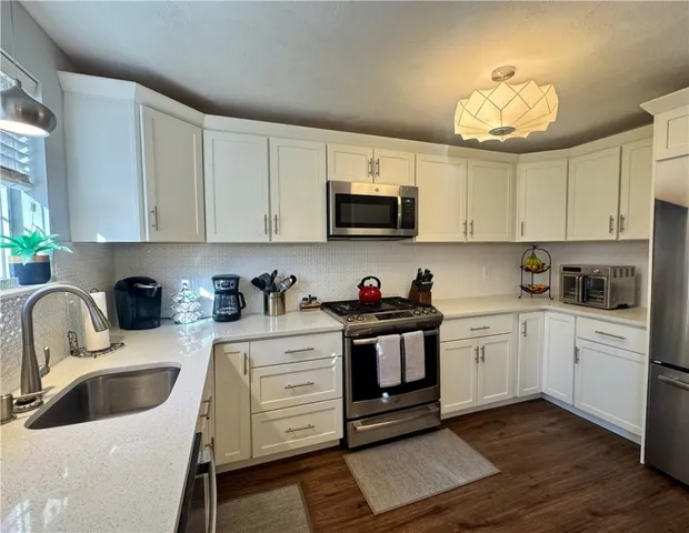 $2,800 | 10 Parsley Lane, Narragansett, RI 02874