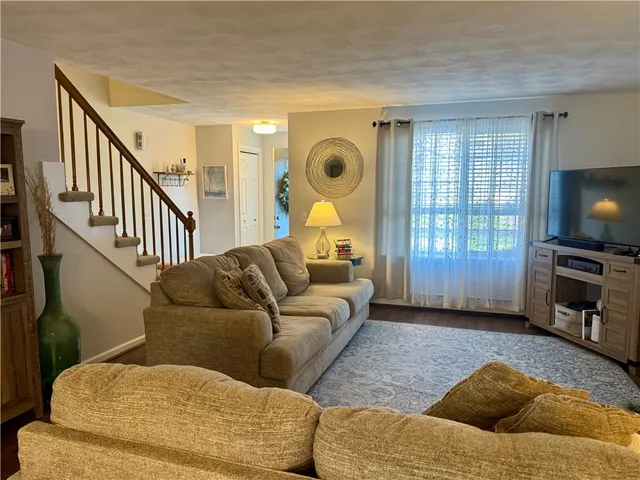 $2,800 | 10 Parsley Lane, Narragansett, RI 02874