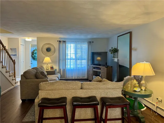 $2,800 | 10 Parsley Lane, Narragansett, RI 02874