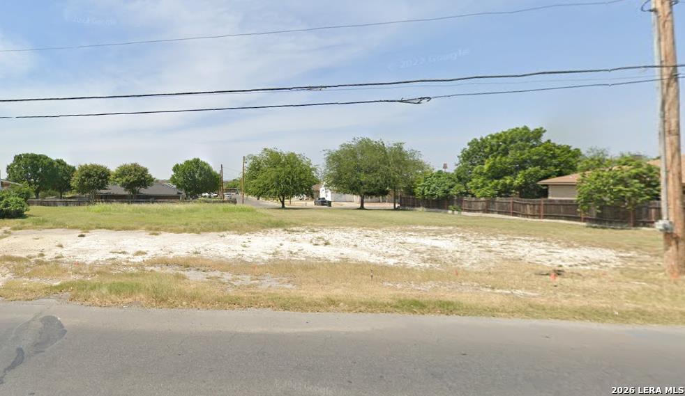201 West Cantu Road Del Rio, TX 78840 - Photo 4 of 5