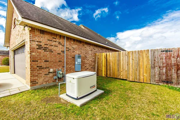 $267,000 | 173 Laverne Drive, Thibodaux, LA 70301