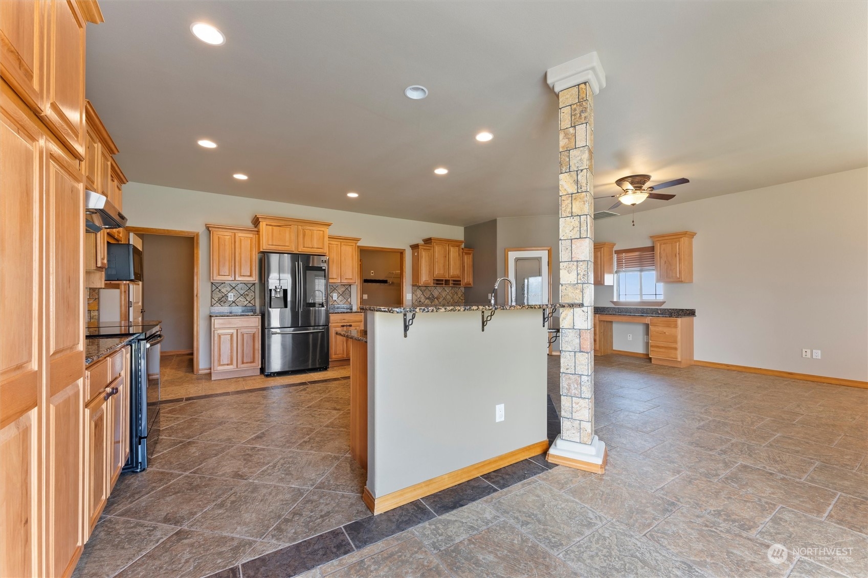 527 Rd I.6 Northeast Moses Lake, WA 98837 - Photo 11 of 40
