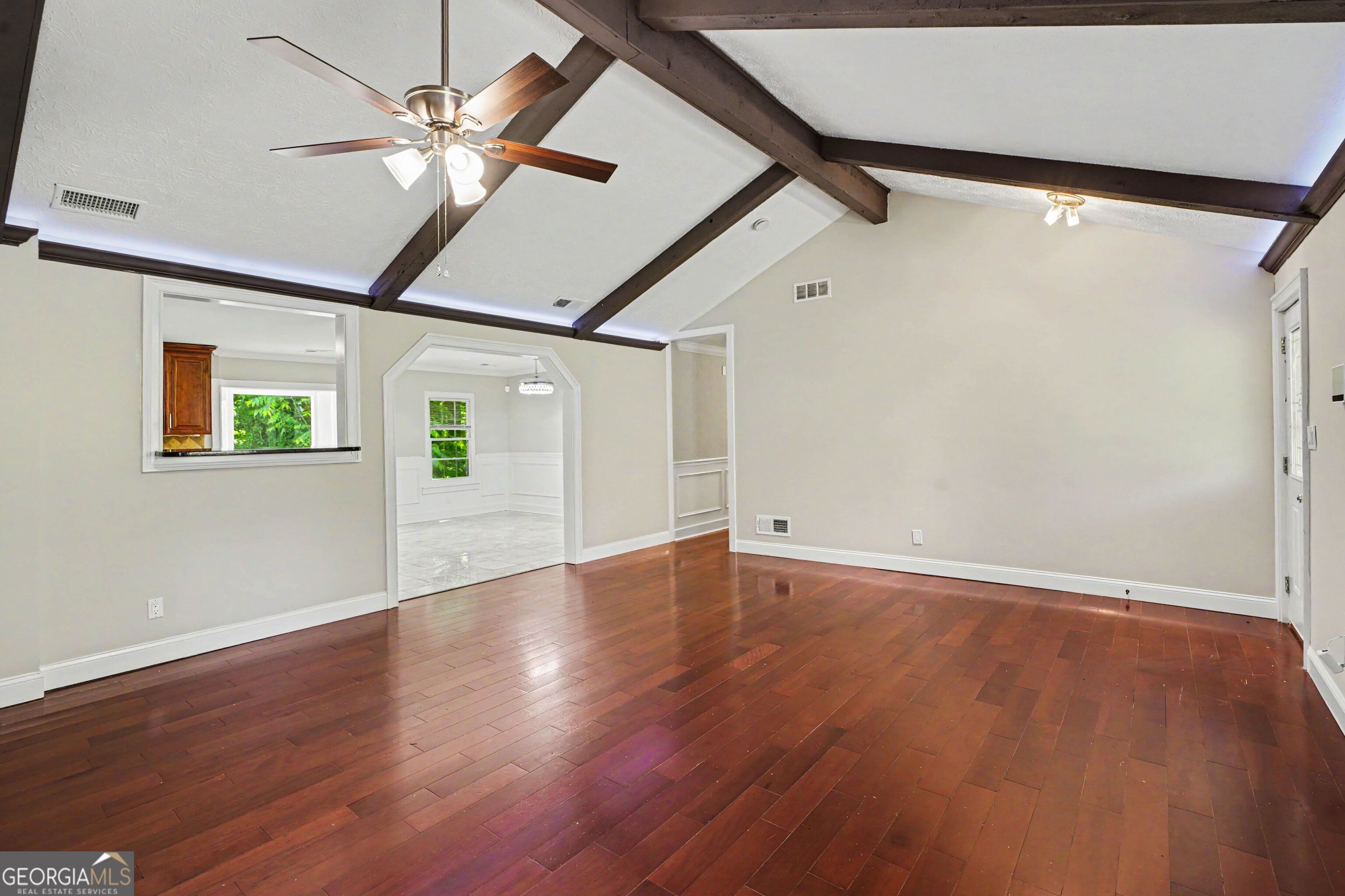 592 Henderson Road Jonesboro, GA 30238 - Photo 5 of 31