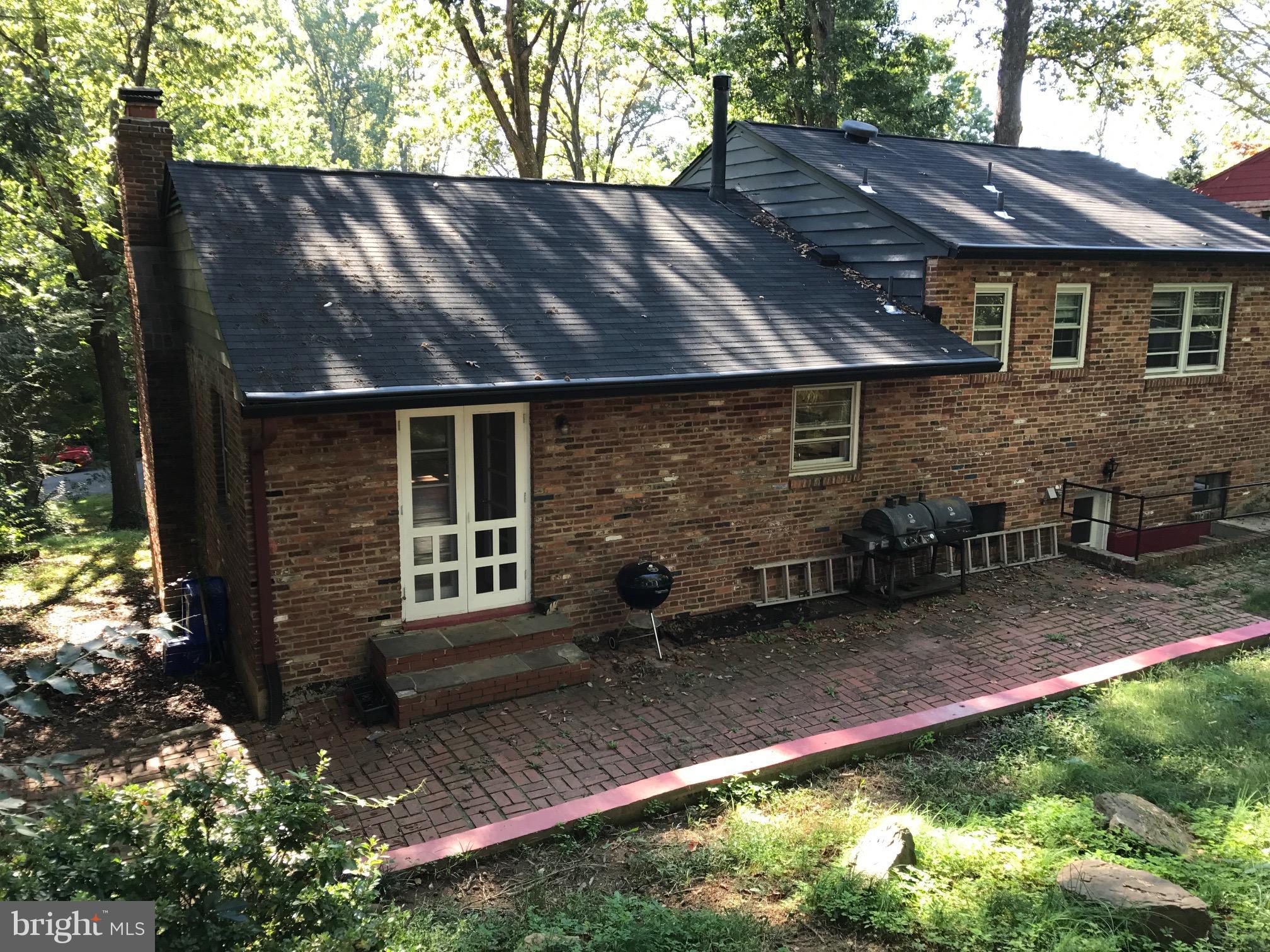 2333 Barbour Road Falls Church, VA 22043 - Photo 2 of 8 Exterior (Rear)