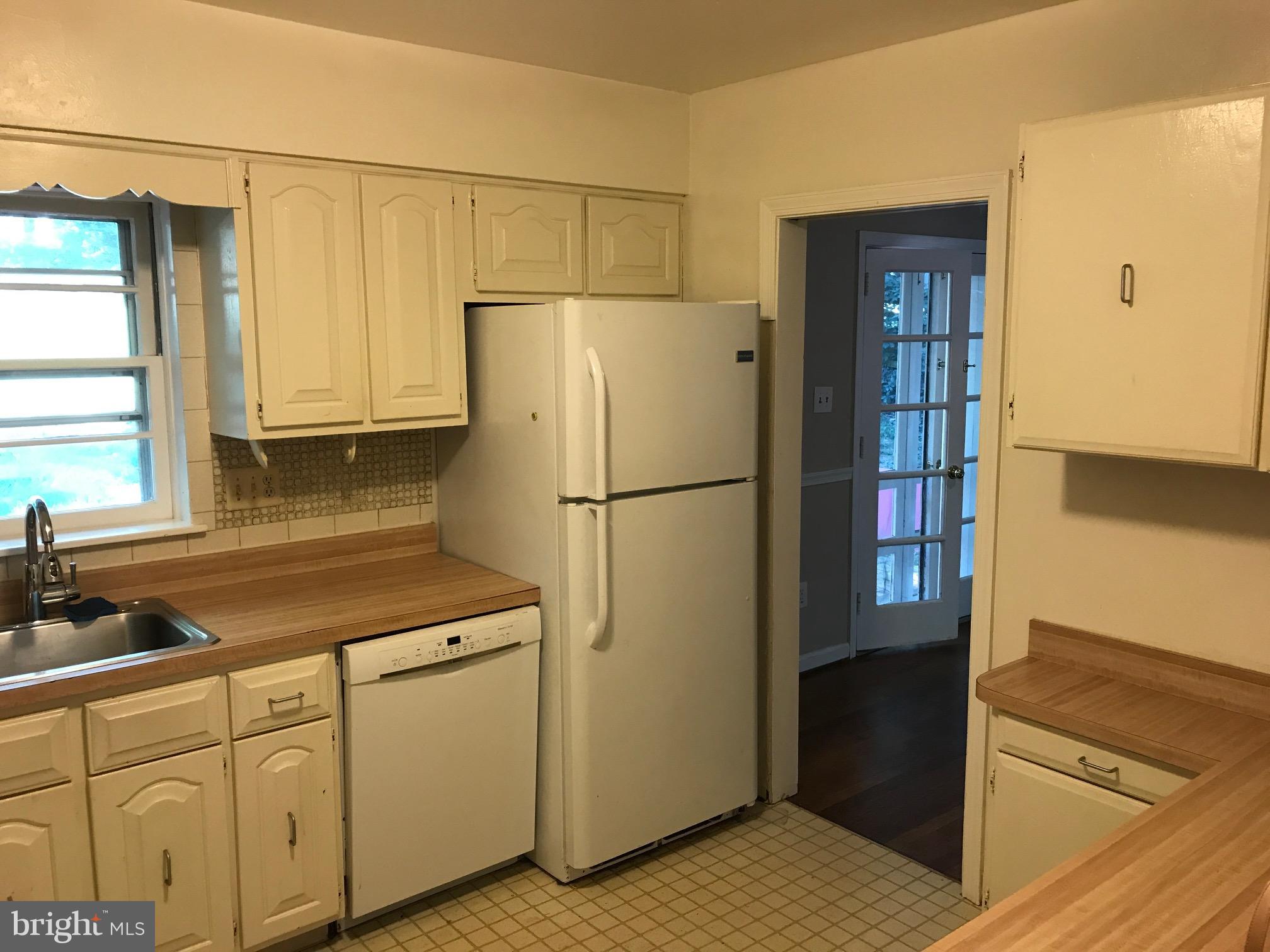 2333 Barbour Road Falls Church, VA 22043 - Photo 5 of 8 Kitchen