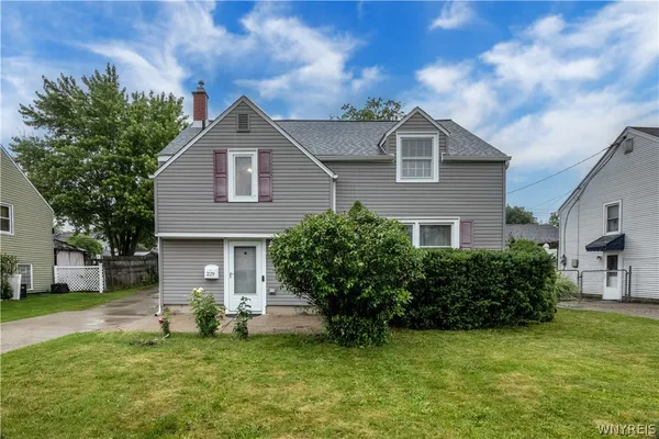 $200,000 | 229 Dalton Drive, Tonawanda, NY 14223