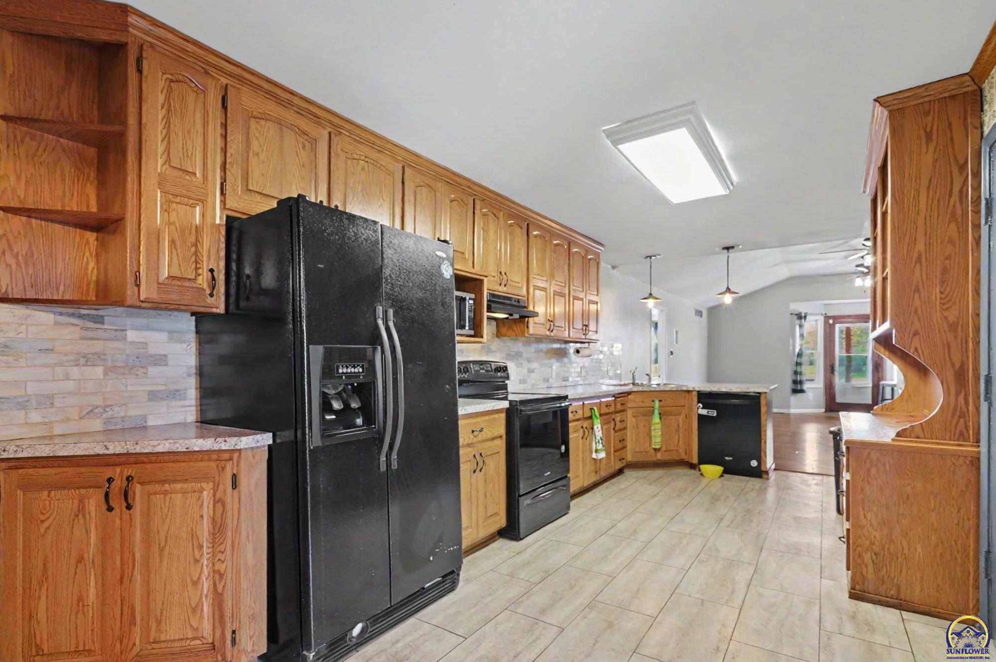 5131 Southwest Urish Road Topeka, KS 66610 - Photo 11 of 62