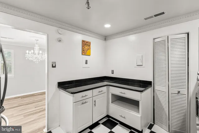 $219,900 | 10104 Little Pond Place, Unit 5, Montgomery Village, MD 20886