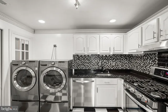 $219,900 | 10104 Little Pond Place, Unit 5, Montgomery Village, MD 20886