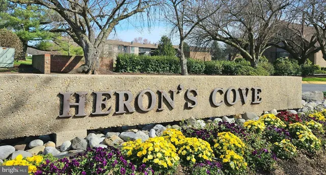 $219,900 | 10104 Little Pond Place, Unit 5, Montgomery Village, MD 20886