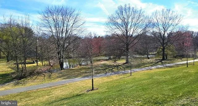 $219,900 | 10104 Little Pond Place, Unit 5, Montgomery Village, MD 20886