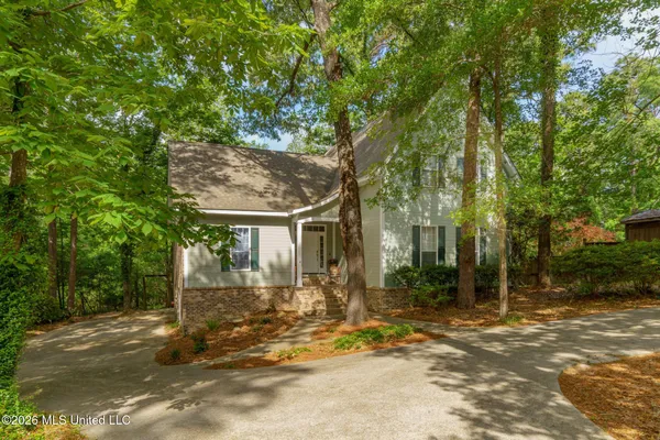 $350,000 | 123 Dogwood Drive, Hattiesburg, MS 39402