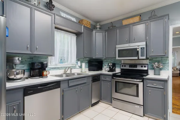 $350,000 | 123 Dogwood Drive, Hattiesburg, MS 39402