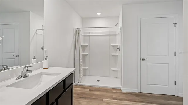 a view of utility room