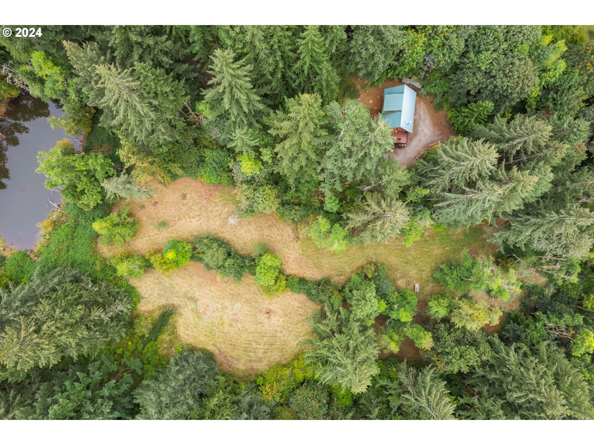 24271 South Newkirchner Road Oregon City, OR 97045 - Photo 41 of 41 a view of a garden