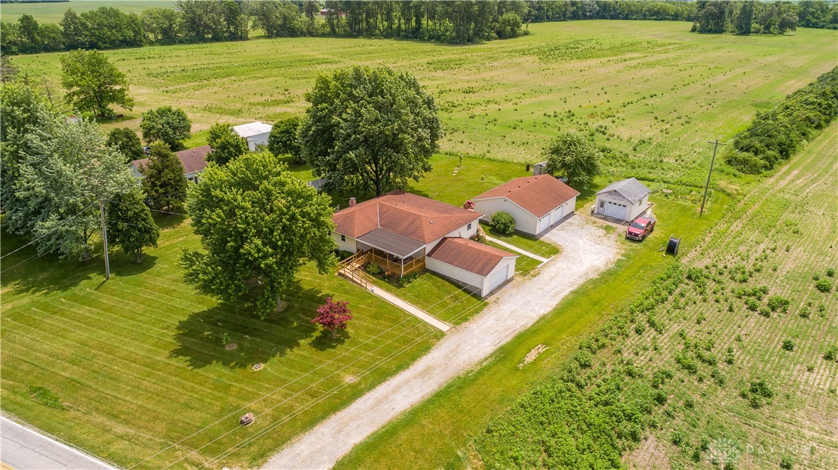 404 Garbry Road Piqua, OH 45356 - Photo 2 of 31 Gallery Image 2
