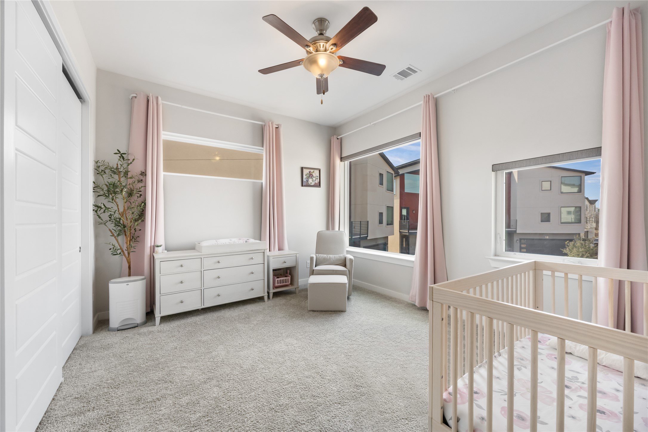 1417 Kramer Lane, Unit 14 Austin, TX 78758 - Photo 14 of 33 Large Bedroom on the 2nd floor
