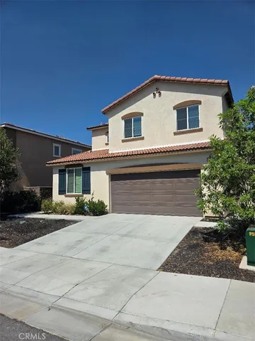 a view of house and outdoor space