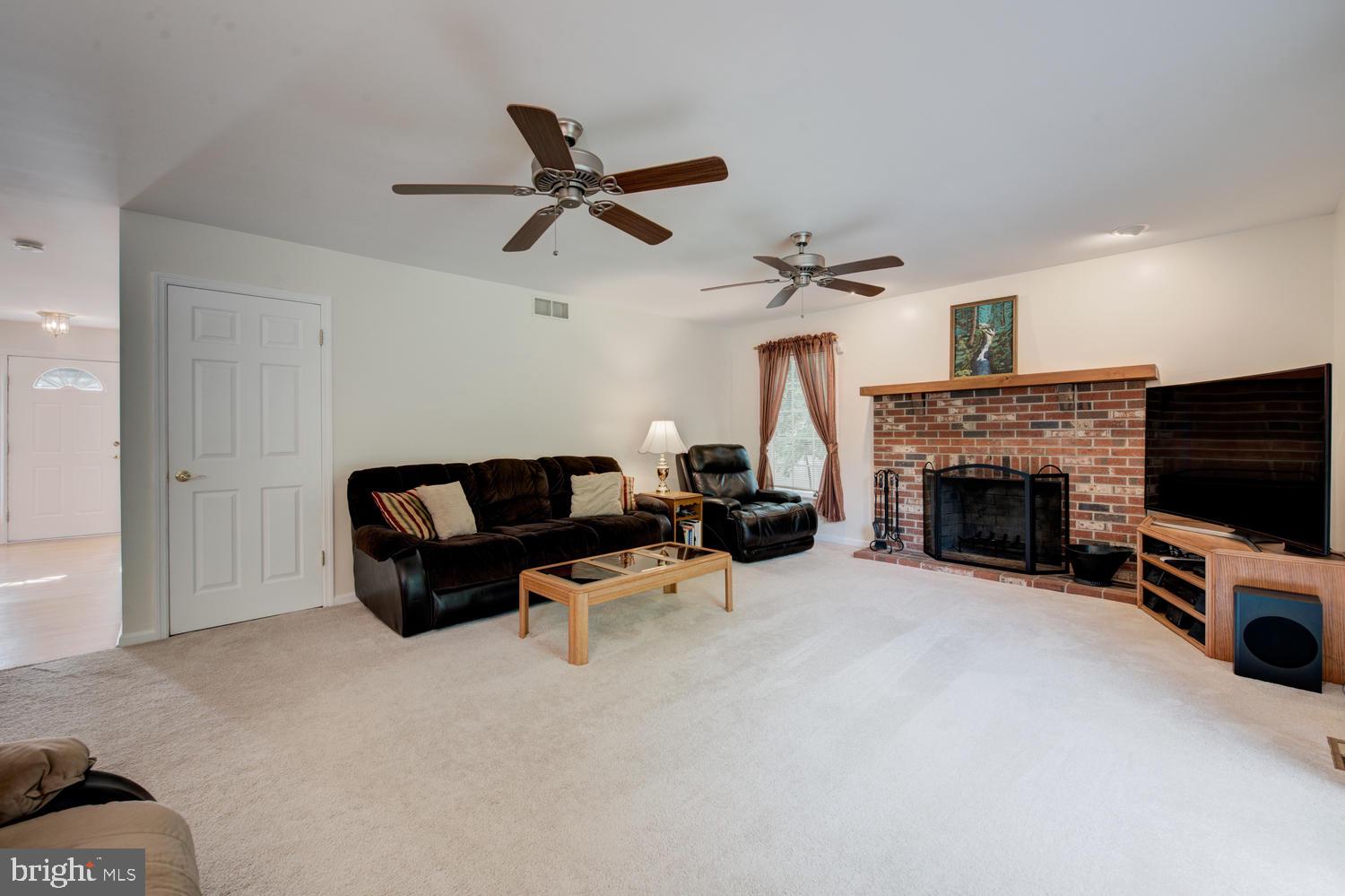 54 Washington Way Tabernacle, NJ 08088 - Photo 14 of 42 Family Room
