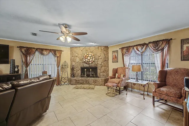 $262,000 | 3925 Wiggington Road, Tallahassee, FL 32303