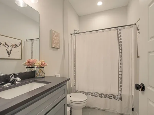 $462,900 | 807 Northeast Algonquin Street, Unit B, Lee's Summit, MO 64064