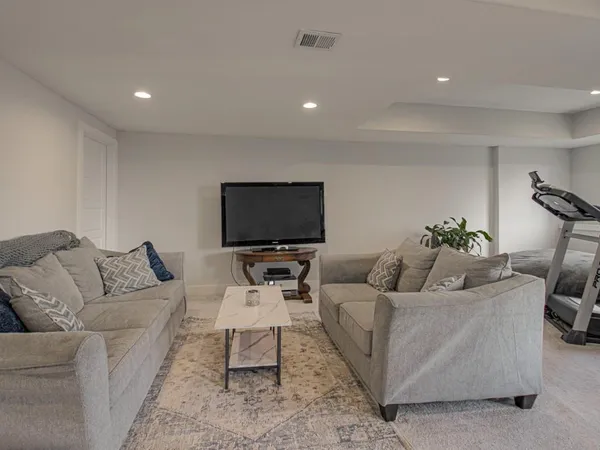 $462,900 | 807 Northeast Algonquin Street, Unit B, Lee's Summit, MO 64064