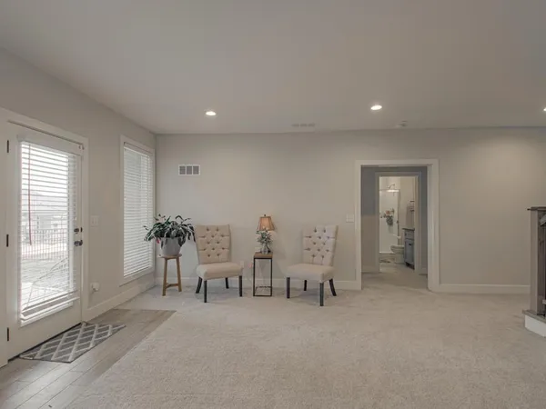 $462,900 | 807 Northeast Algonquin Street, Unit B, Lee's Summit, MO 64064