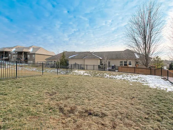 $462,900 | 807 Northeast Algonquin Street, Unit B, Lee's Summit, MO 64064