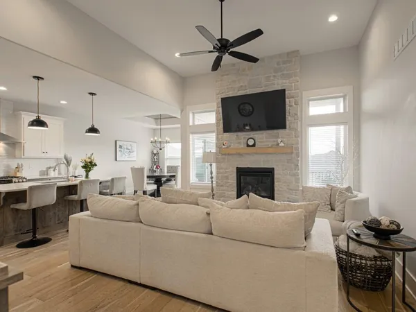 $462,900 | 807 Northeast Algonquin Street, Unit B, Lee's Summit, MO 64064