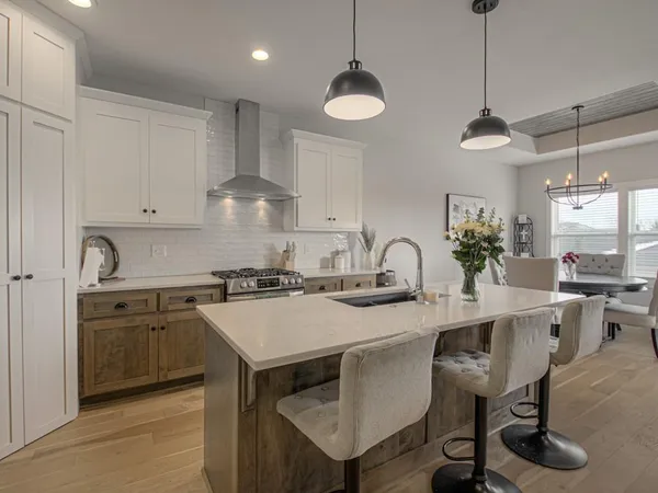 $462,900 | 807 Northeast Algonquin Street, Unit B, Lee's Summit, MO 64064