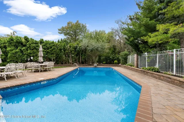 $2,599,000 | 314 Bertram Avenue | Huguenot