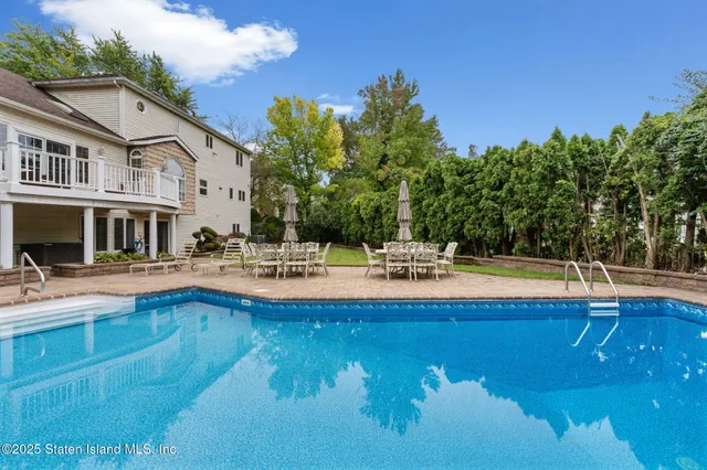 $2,599,000 | 314 Bertram Avenue | Huguenot